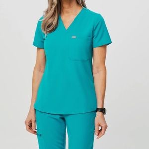 🐬 Teal Figs Scrubs 🐬